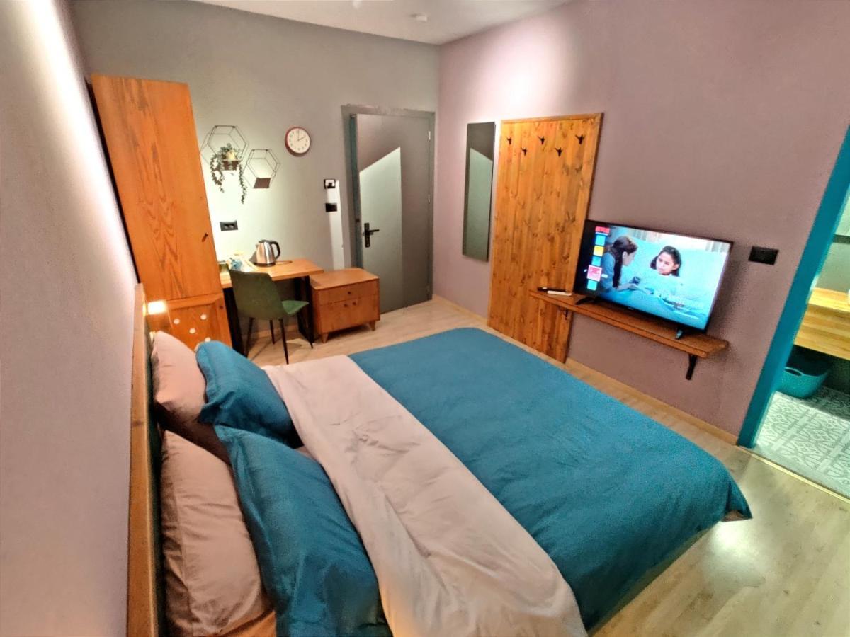 Piro'S Cozy Rooms - City Centre Korce Eksteriør bilde